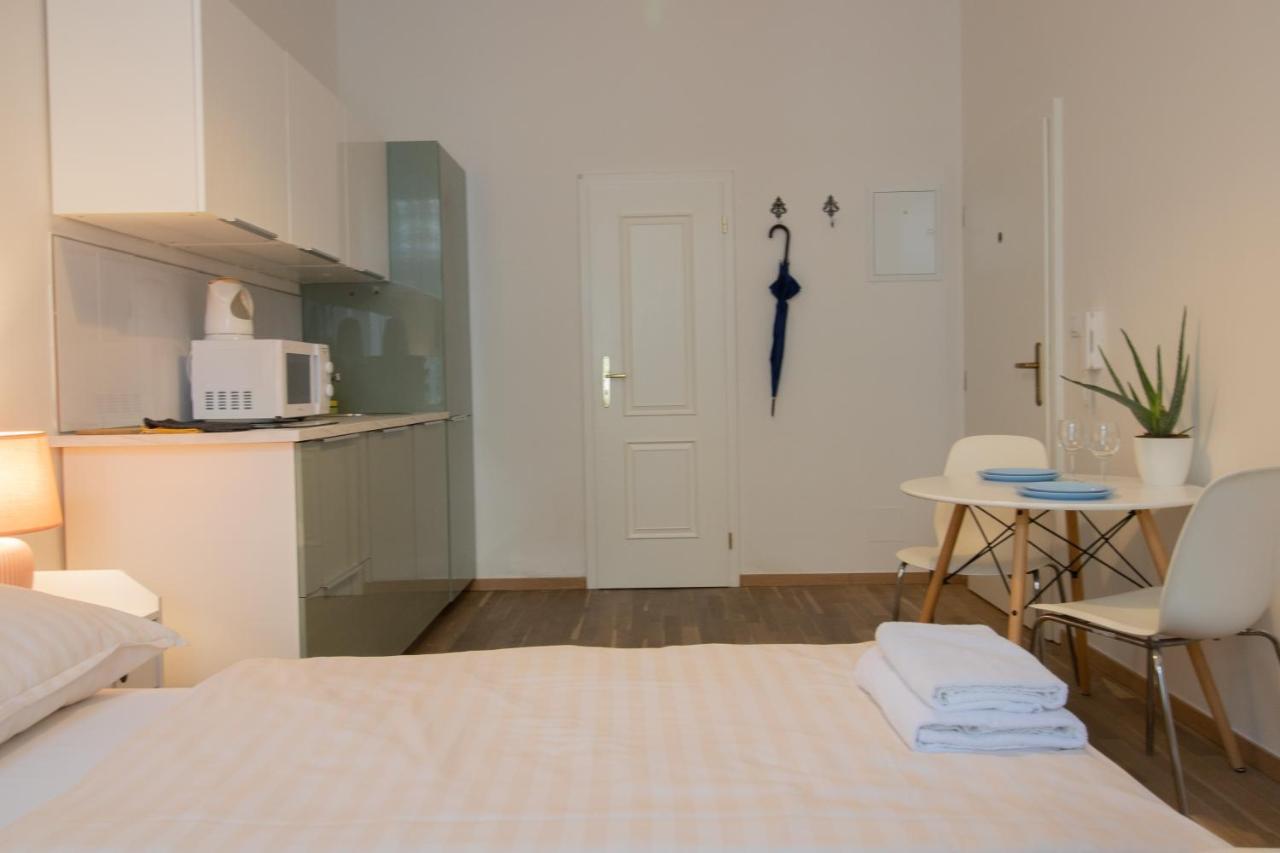 U Stundanky Apartment Prag
